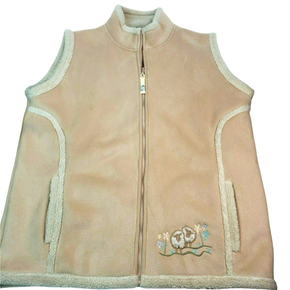 Clever Shepherd Gilet Soft Beige& Sherpa Like lining Plus size SOFT